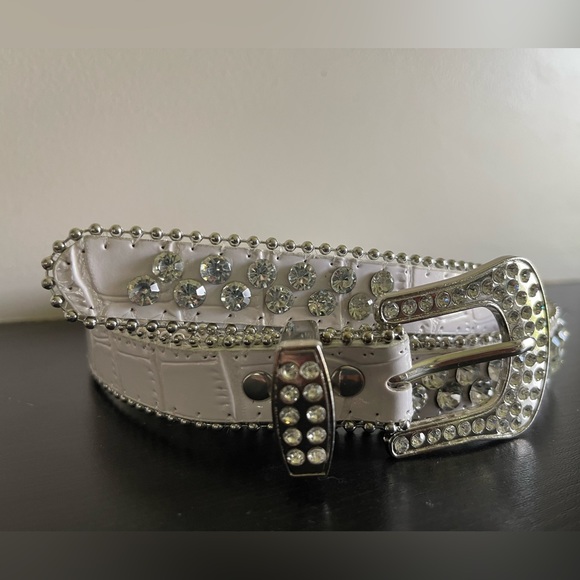Sparkle Western Style Belt - Picture 4 of 4